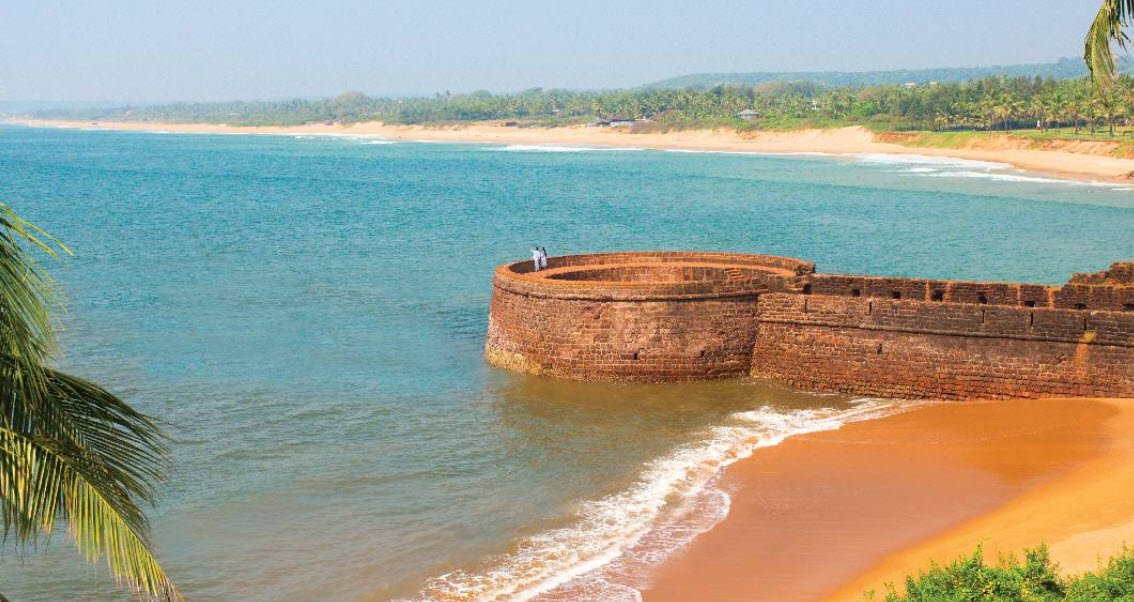 Candolim Beach, Candolim, Goa, India